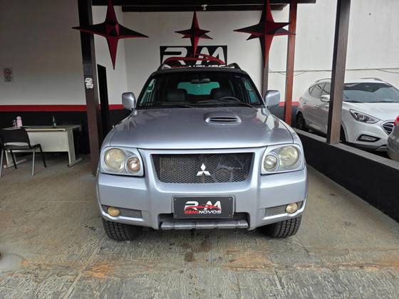 MITSUBISHI PAJERO SPORT 2.5 HPE 4X4 8V TURBO INTERCOOLER DIESEL 4P AUTOMÁTICO MITSUBISHI PAJERO SPORT 2.5 HPE 4X4 8V TURBO INTERCOOLER DIESEL 4P AUTOMÁTICO